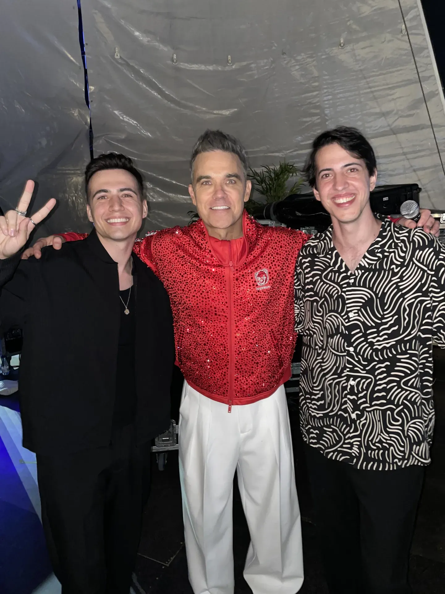 Mitchy und Andre mit Robbie Williams in Malaga